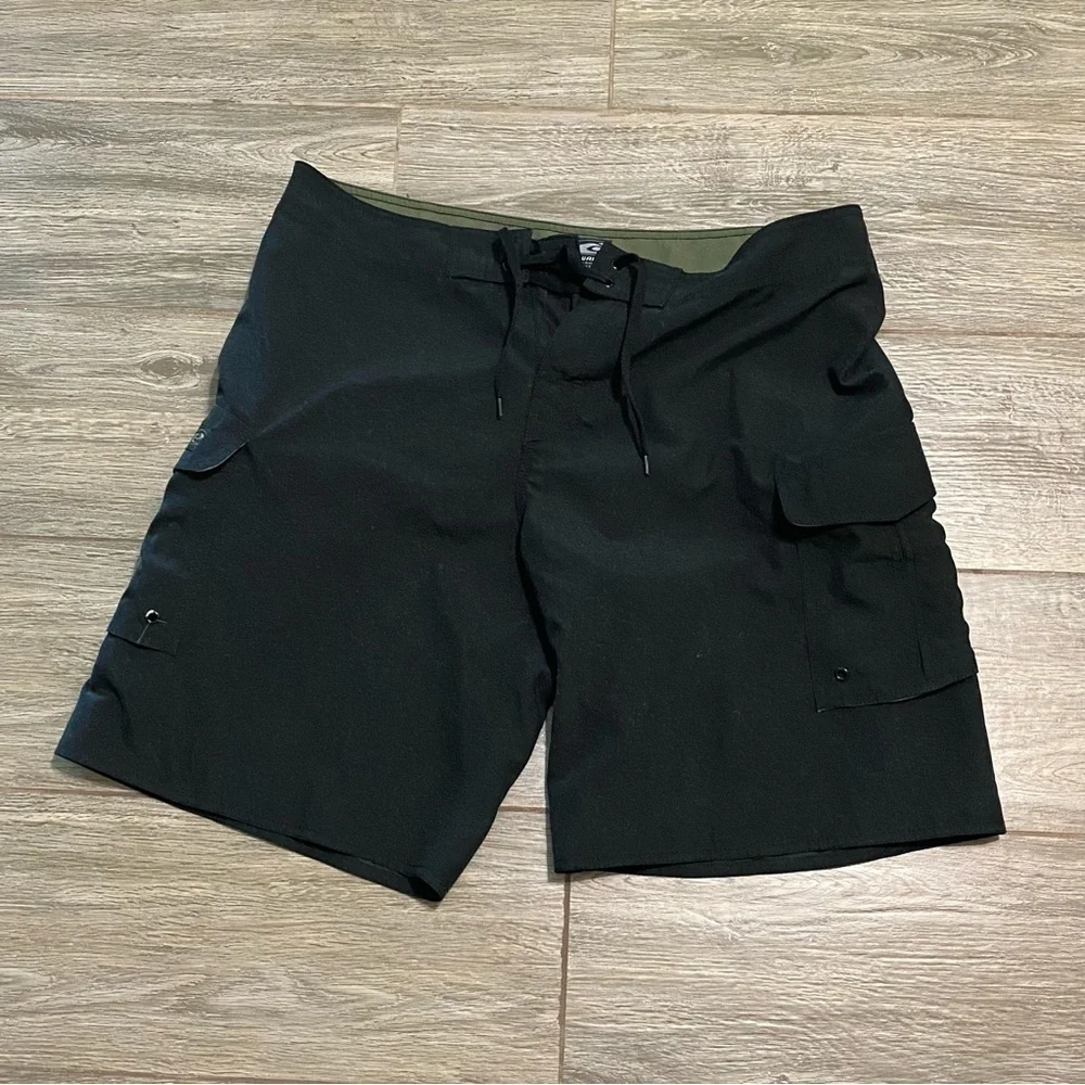Hawaiian Performance Surfwear 36 Black Trunks